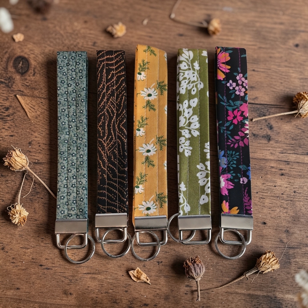 Floral and Patterned Handmade Key Holder Set